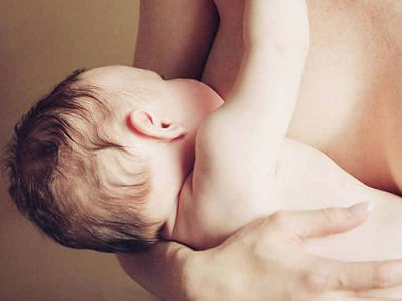 母乳喂养对患有遗传哮喘婴儿的益处_Breast-Feeding Benefits Babies with Genetic Asthma Risk